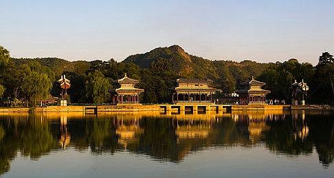 《三角符文》第三章和第四章将按时在2025年发布